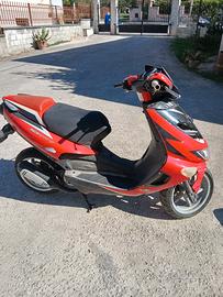 Sr Aprilia 50cc scooter marciante