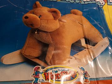 Orso peluche a dondolo