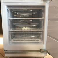 CONGELATORE DA INCASSO HOTPOINT ARISTON BFS 1222.1