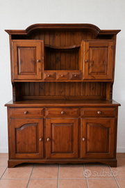 Credenza rustica in legno con alzata
