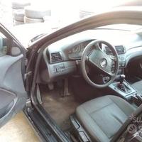 Bmw 320 pezzi di ricambio