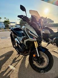 Honda X-ADV 750 alesstimento 2023