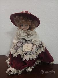 BAMBOLA IN PORCELLANA CAPODIMONTE