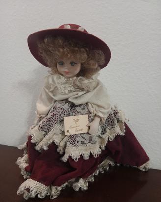 BAMBOLA IN PORCELLANA CAPODIMONTE