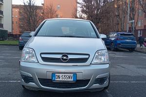 Meriva 2008 170000km neopatentati