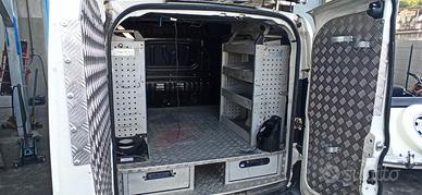 allestimento furgone Doblò 