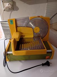Affettatrice elettrica 