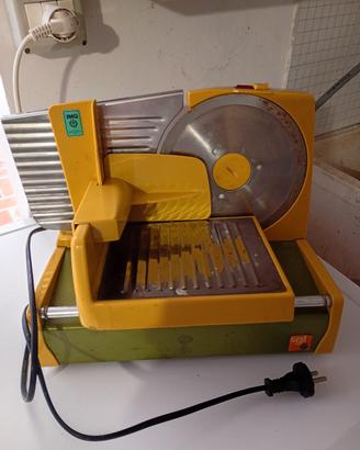 Affettatrice elettrica 