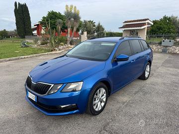 Skoda Octavia 1.6 TDI SCR 115 CV DSG Wagon Executi