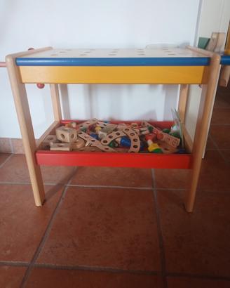 gioco costruire con il legno