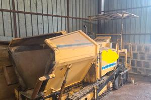 vibrofinitrice bitelli BB621c