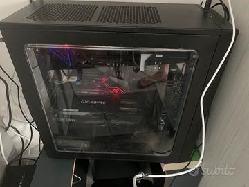 Pc gaming piu monitor
