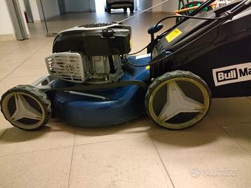 Rasaerba Trazionato semiprofessionale