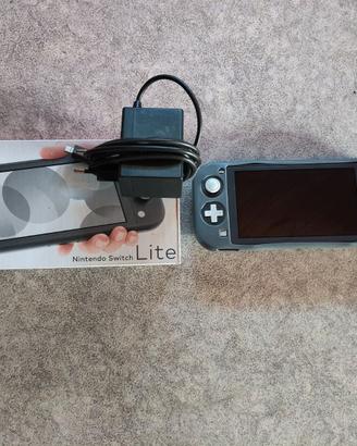 Nintendo Switch Lite + Pokémon Violetto