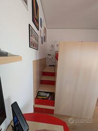 Arredamento cameretta sportiva+scrivanie