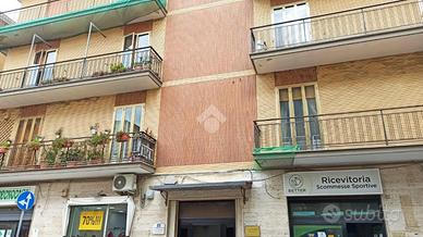 3 LOCALI A MOLA DI BARI