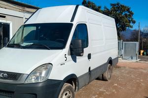 iveco  daily cabinato 2300 tre posti 