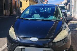 FORD FIESTA 1.4 BENZINA GPL