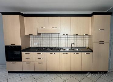 Cucina artigianale come nuova