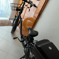 Bicicletta elettrica (fat bike ruote/telaio max)