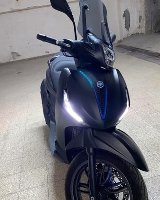 PIAGGIO BEVERLY 400s hpe