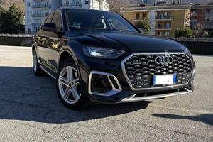 Audi Q5 Sportback 204 CV Diesel/elettrica