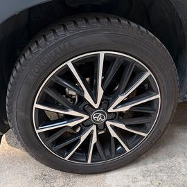 Cerchi in lega gomme invernali 215 50 R18