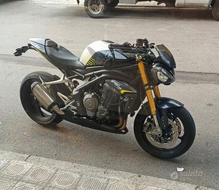 Triumph Speed triple 1200rs