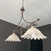 Lampadario in ferro battuto