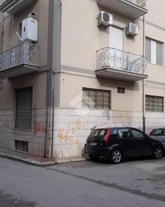5 LOCALI A BARLETTA