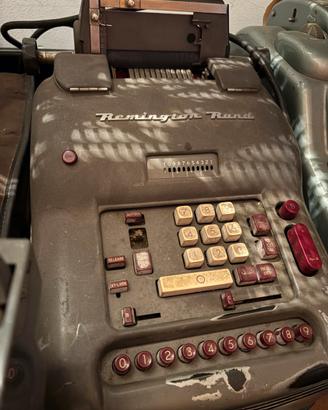 Calcolatrice meccanica Remington