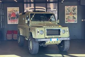 Land Rover Defender 110 2.5 Td5 cat Hard-Top