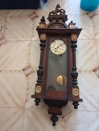 orologio a pendolo d'epoca 