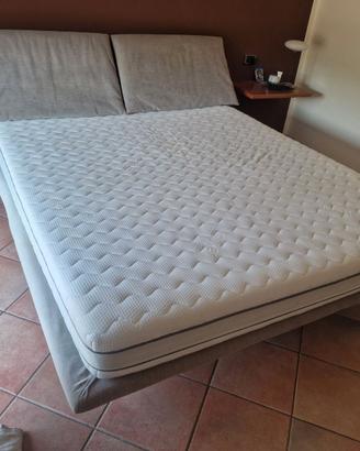 Letto matrimoniale Misuraemme con materasso nuovo