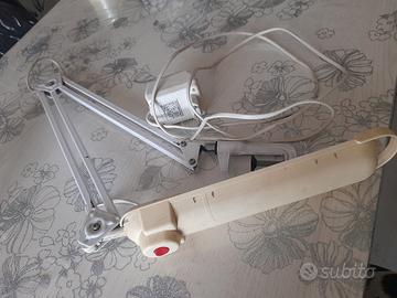 Lampada regolabile 