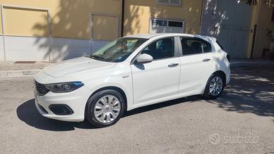 Fiat Tipo 1.3 Mjt S&S 5 porte Easy