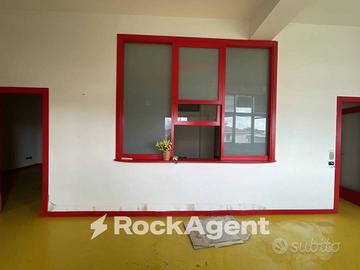 UFFICIO IN ZONA INDUSTRIALE
