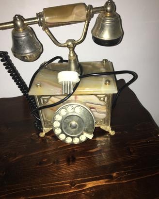 Telefono antico
