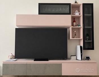 Parete arredata soggiorno porta tv