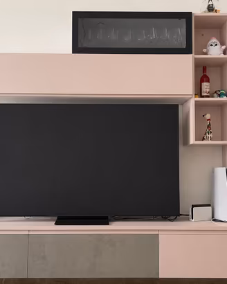 Parete arredata soggiorno porta tv