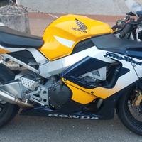 HONDA CBR 900 RR FIREBLADE
