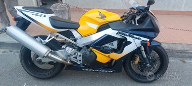 HONDA CBR 900 RR FIREBLADE