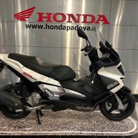 Aprilia SR Max 300 - 2014