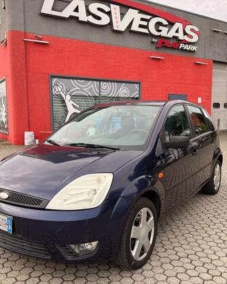 Ford Fiesta 1.4 16V 5p. Ghia
