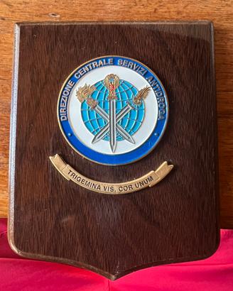 Crest araldico in legno e metallo