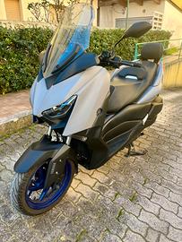 Yamaha Xmax 300