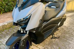 Yamaha Xmax 300
