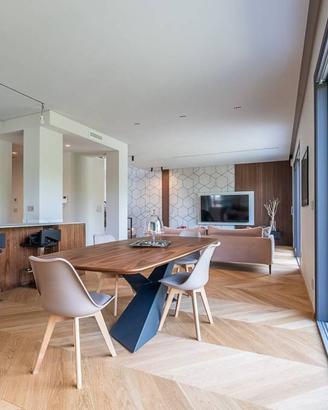 Villa di 267 m² con più di 5 locali e box auto dop
