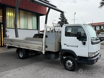 NISSAN Cabstar .35 3.0 Tdi 120 CV CASSONE FISSO