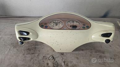 Gruppo plastiche sterzo vespa scooter piaggio 50